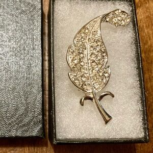 Elegant Silver Leaf Brooch with Crystals